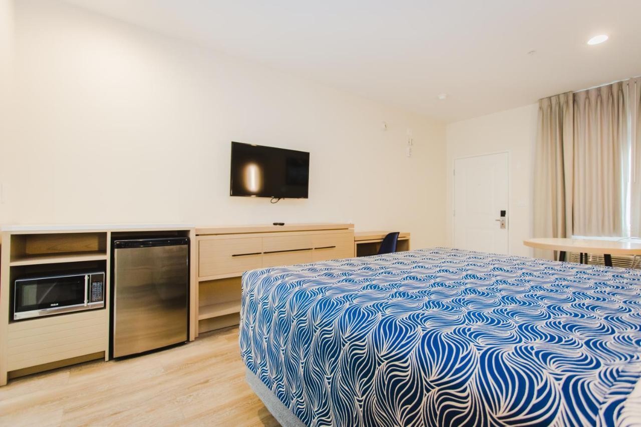 Palace Inn Blue Federal Road Хюстън Екстериор снимка